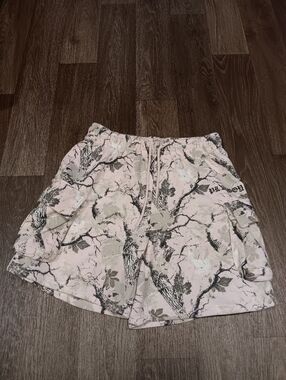 PLAYBOY Pink Camo Tree-Print Cargo Shorts